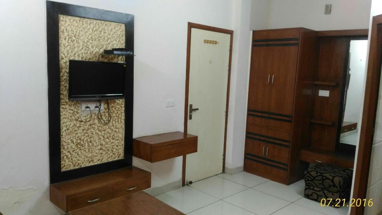 Hotel Kirandeep Agra Agra  Exteriör bild